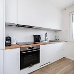 Moja Retkinia Superior By Bookinghost Apartment *