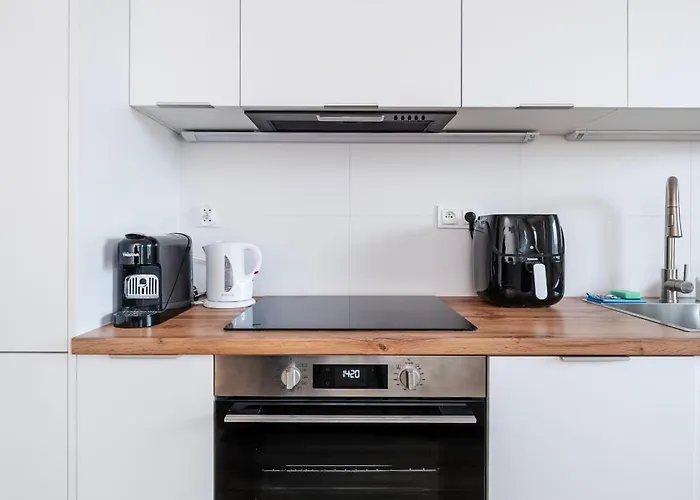 Moja Retkinia Superior By Bookinghost Łódź